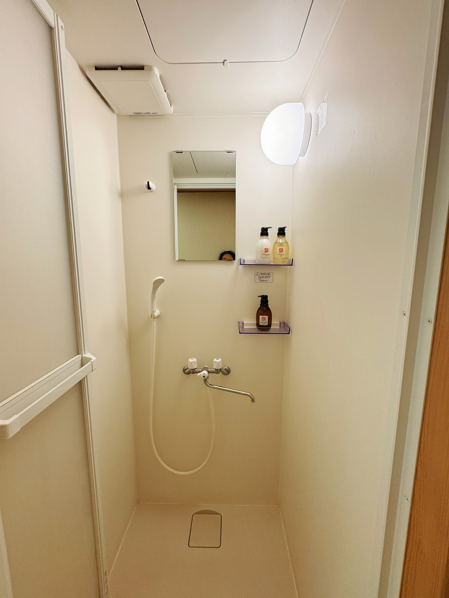 12-Person Villa at 2-12-5 Shiginonishi, Joto-ku, Osaka